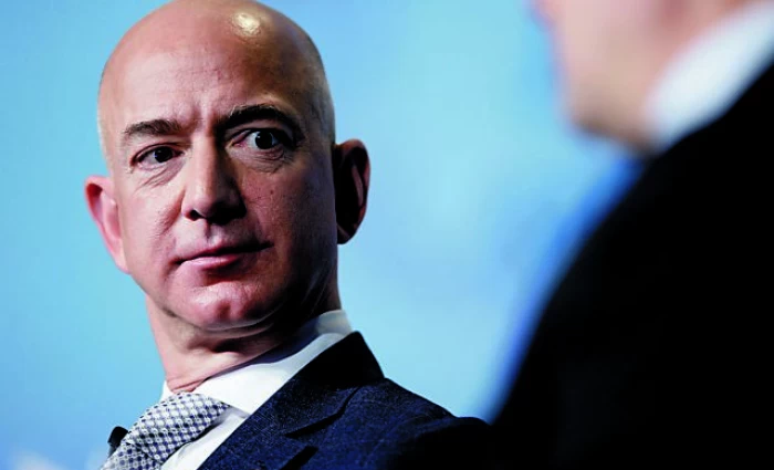 Μπέζος: Απέσπασε συνιδρυτή της xAI από την OpenAI