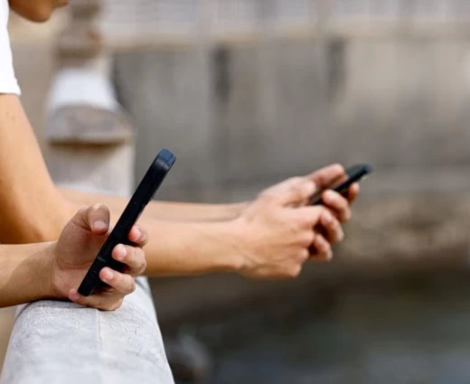 Social media: Πώς θα εφαρμοστεί η απαγόρευση χρήσης σε παιδιά στην Ελλάδα