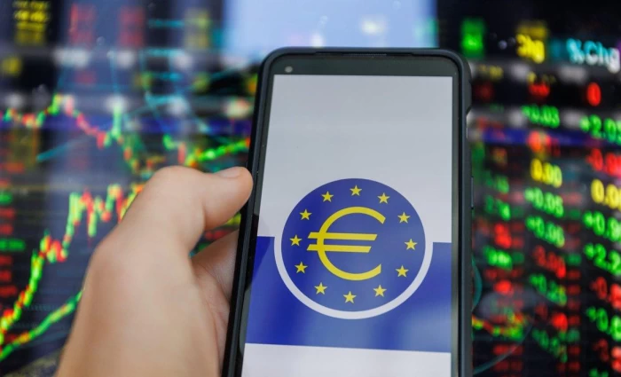Θα αλλάξει τακτική η ΕΚΤ για το ψηφιακό ευρώ;