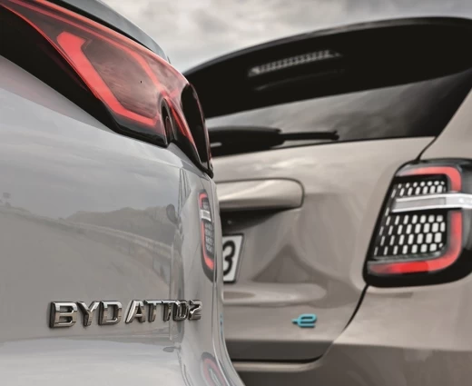 BYD: Σε συζητήσεις με την Stellantis και άλλες αυτοκινητοβιομηχανίες για τα εργοστάσια στην Ευρώπη