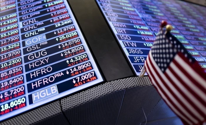 Νευρική η Wall Street εν μέσω φόβων για Ιράν, ομόλογα και Nvidia