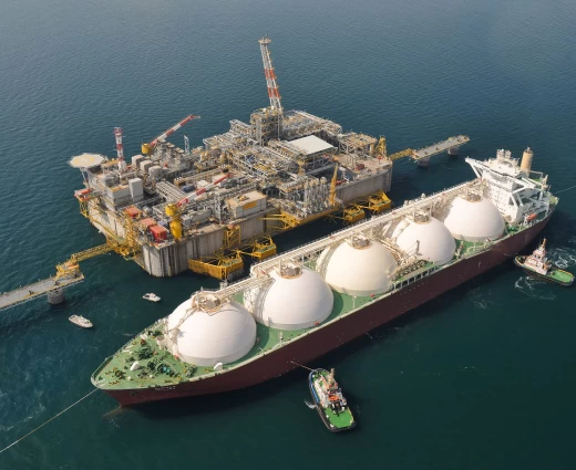 Φυσικό αέριο: Η παγκόσμια αγορά LNG σε κρίση μετά το πλήγμα στο Κατάρ και το κλείσιμο του Ορμούζ