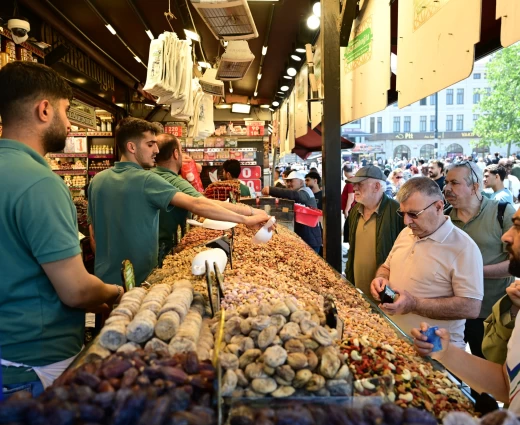 Τουρκία: Αναμένεται να διατηρήσει αμετάβλητα τα επιτόκια παρά τον πληθωρισμό
