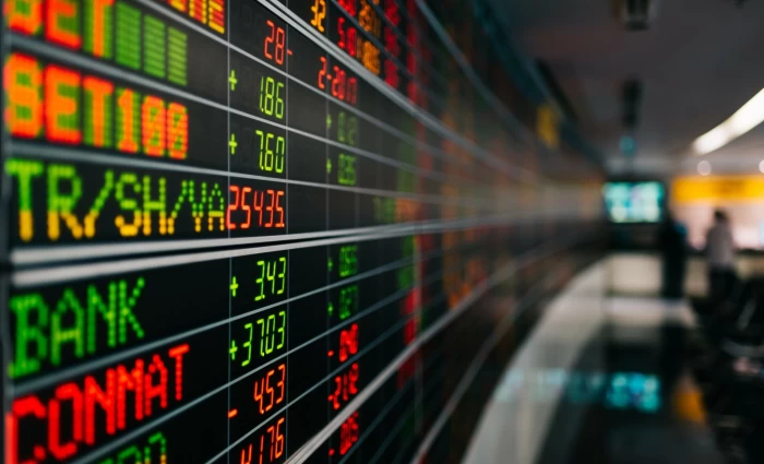 Ο Kospi βυθίζεται 6,7%, πιέσεις σε Nikkei και Hang Seng λόγω Μέσης Ανατολής – Αντέχουν οι μετοχές τεχνολογίας και ημιαγωγών