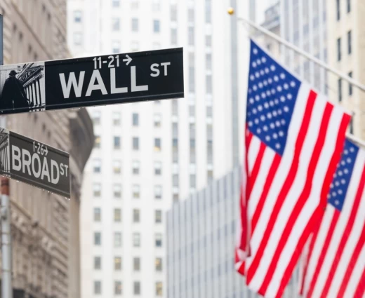 Wall Street: Ράλι μετά τη συμφωνία ΗΠΑ – Ιράν με πρόσθετη ώθηση από τη SpaceX – Νέο ρεκόρ ο Dow Jones