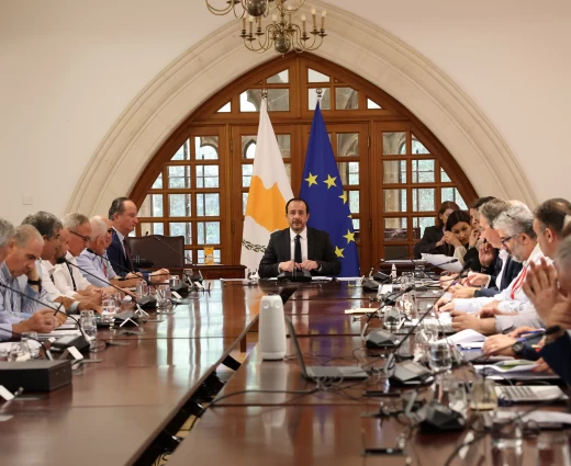 Κλείδωσαν νέα μέτρα για αφθώδη πυρετό – Τι ανακοίνωσε η Μ. Παναγιώτου