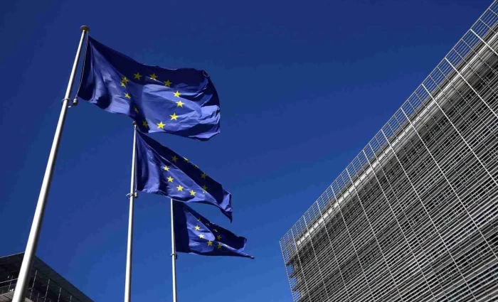 Bloomberg: Το σχέδιο της Κομισιόν για μεγαλύτερη δημοσιονομική ευελιξία στα κράτη μέλη απέναντι στην ενεργειακή κρίση