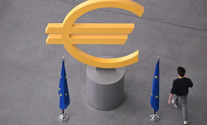 Οίκοι αξιολόγησης: Θετική η δημοσιονομική στρατηγική της Ευρωζώνης