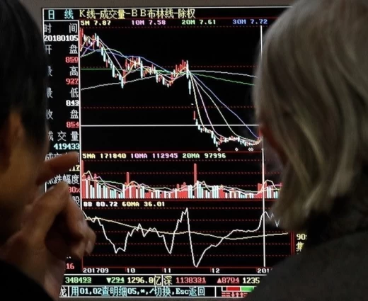 Ασία: «Βουτιά» περί το 5% για τον Kospi στη Σεούλ – Οι πιέσεις στις μετοχές τεχνολογίας εξαπλώνονται από τη Wall Street