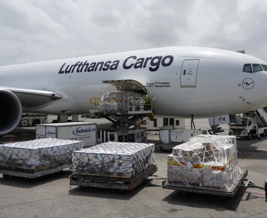 Lufthansa Cargo: Eντείνεται ο ανταγωνισμός εν όψει του δασμού για το «3ευρω» της Ε.Ε.