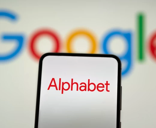 Alphabet: Εκτίναξη 82% στο Google Cloud, αλλά προβληματισμός για τις δαπάνες στην τεχνητή νοημοσύνη