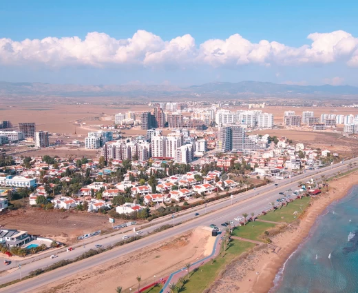 Σκιές πίσω από την έκρηξη των αναπτύξεων στα κατεχόμενα