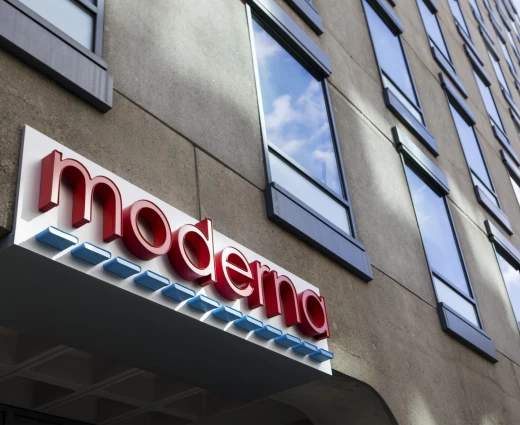 Moderna: Ένα στοίχημα που φιλοδοξεί να γράψει νέο κεφάλαιο στη μάχη κατά του καρκίνου – Το εμβόλιο mRNA και το ράλι της μετοχής