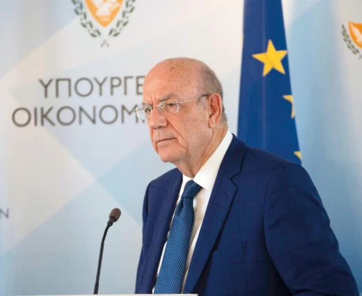 Ανάπτυξη με υψηλό πληθωρισμό στο 4% - Οι αναφορές Κεραυνού για έκθεση του ΥΠΟΙΚ