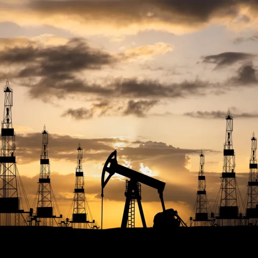 Πετρέλαιο: Επιστροφή στα κέρδη με το Brent πάνω από τα $92 μετά το «οικονομικό D-Day» των ΗΠΑ κατά του Ιράν