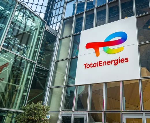 Shell: Πουλά στην TotalEnergies τις χερσαίες δραστηριότητες ΑΠΕ στην Ευρώπη