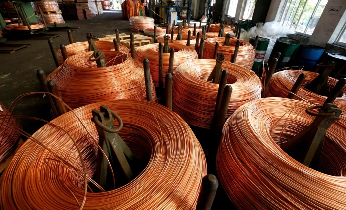 Χαλκός: Υποχωρεί προς τα 14.000 δολάρια καθώς χαλαρώνουν οι πιέσεις στην προσφορά