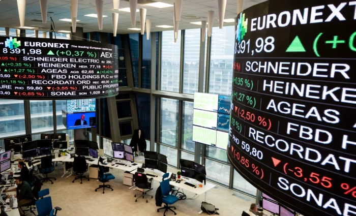 Rebound στα ευρωπαϊκά χρηματιστήρια μετά τη Fed με το βλέμμα στις γεωπολιτικές εξελίξεις