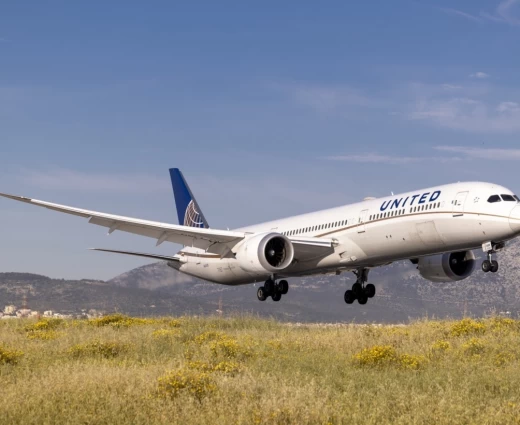 United και American Airlines: Η εκτίναξη του κόστους καυσίμων μπορεί να οδηγήσει σε περικοπές πτήσεων