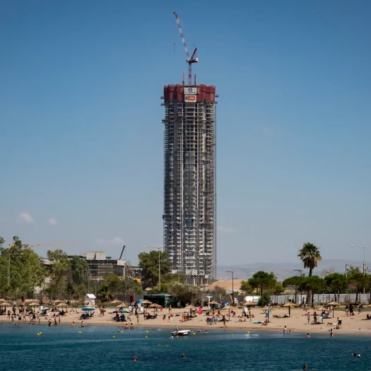 The Times: Αθήνα όπως Ντουμπάι – Ουρανοξύστες, hedge funds και πλούσιοι επενδυτές αλλάζουν το τοπίο