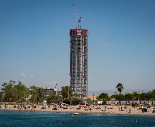 The Times: Αθήνα όπως Ντουμπάι – Ουρανοξύστες, hedge funds και πλούσιοι επενδυτές αλλάζουν το τοπίο