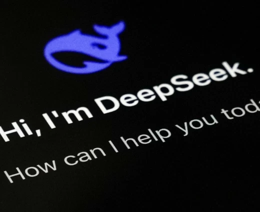 AI: Η DeepSeek ανατρέπει ξανά τα δεδομένα – Πιέσεις σε OpenAI και Anthropic από την κινεζική τεχνολογία