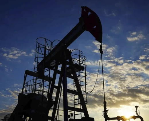 Πετρέλαιο: Στα 105 δολάρια το Brent καθώς οι αγορές παραμένουν επιφυλακτικές